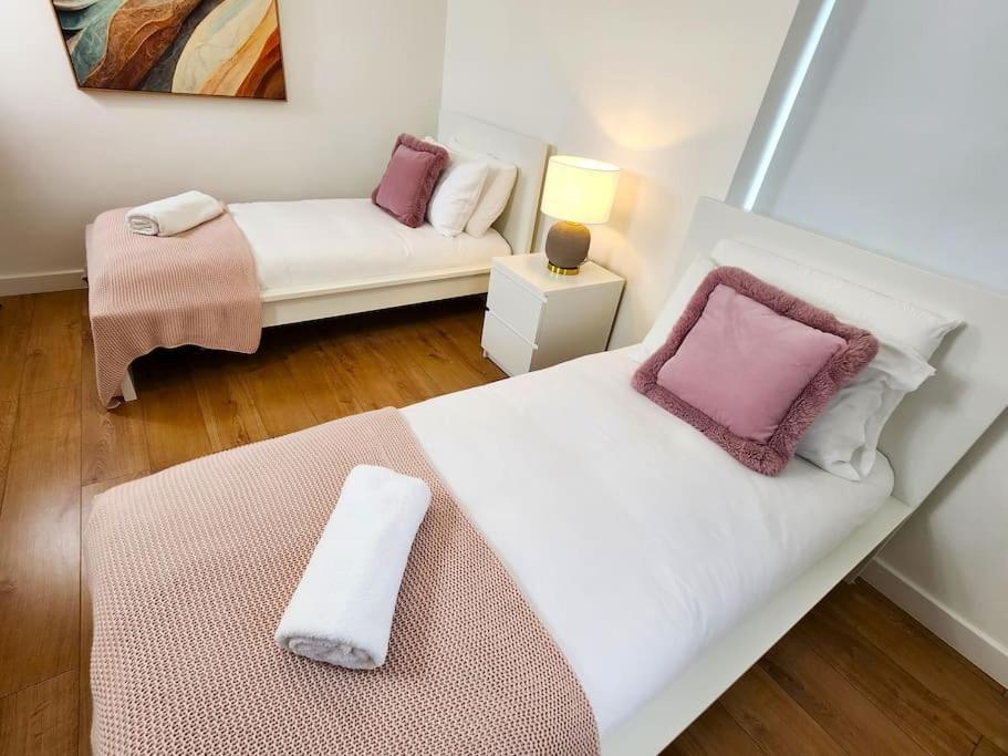 Hutchcomb Villa, 4 Bed Luxury House,Oxford+Parking المظهر الخارجي الصورة