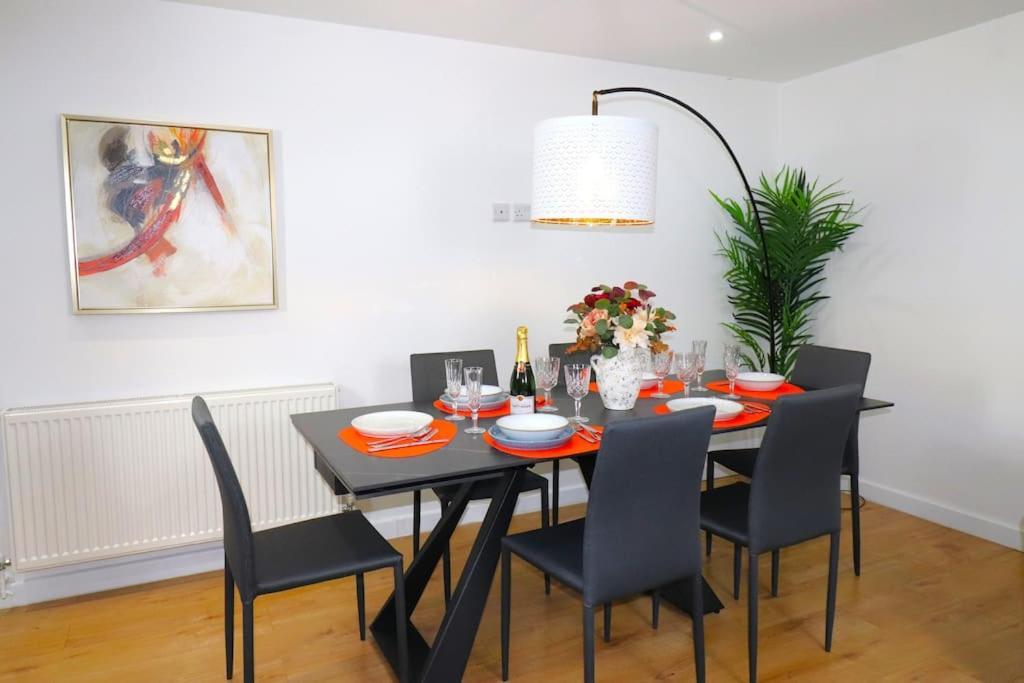 Hutchcomb Villa, 4 Bed Luxury House,Oxford+Parking المظهر الخارجي الصورة